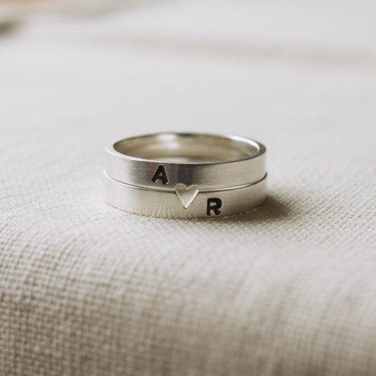 Heart cut out ring set