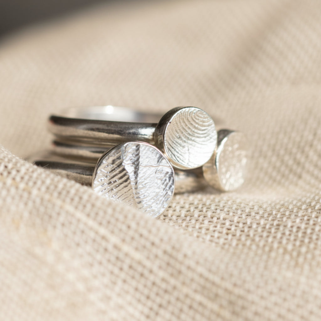 Pets nose print dot ring