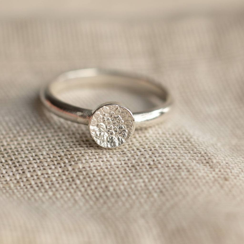 Pets nose print dot ring