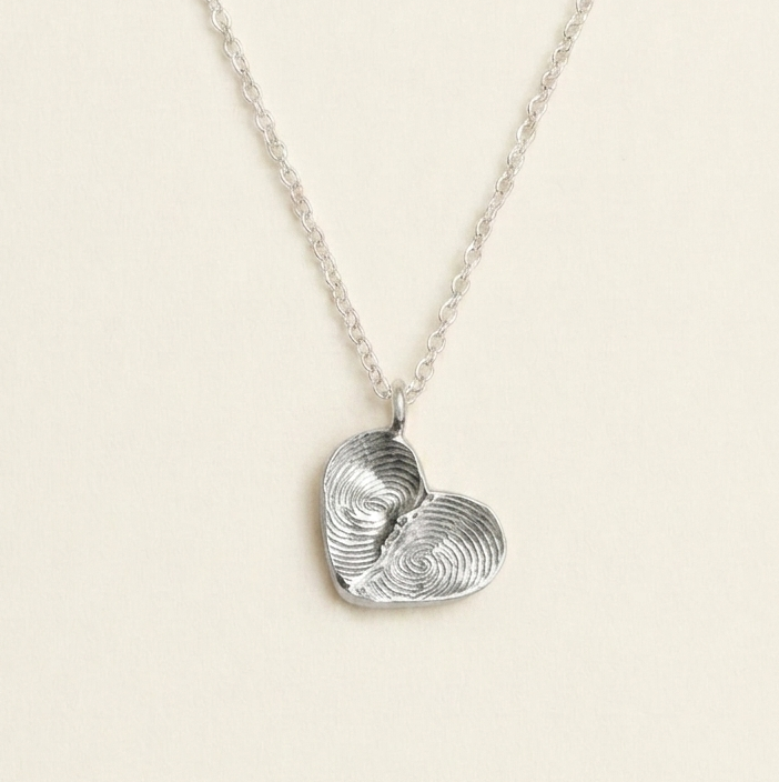 Impressions heart pendant