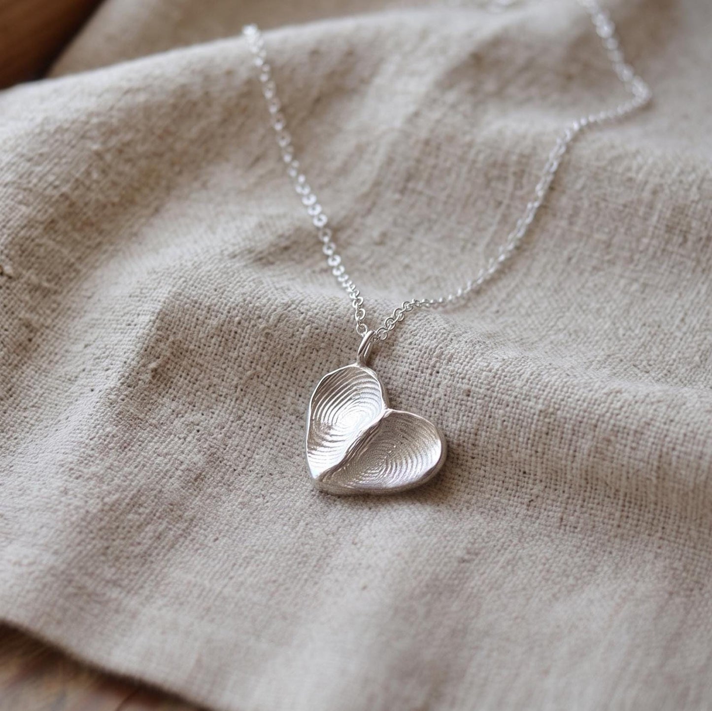 Impressions heart pendant